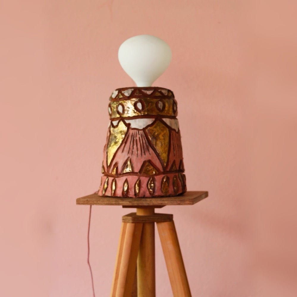 Lamp With Shade (30 X 51 Cms)