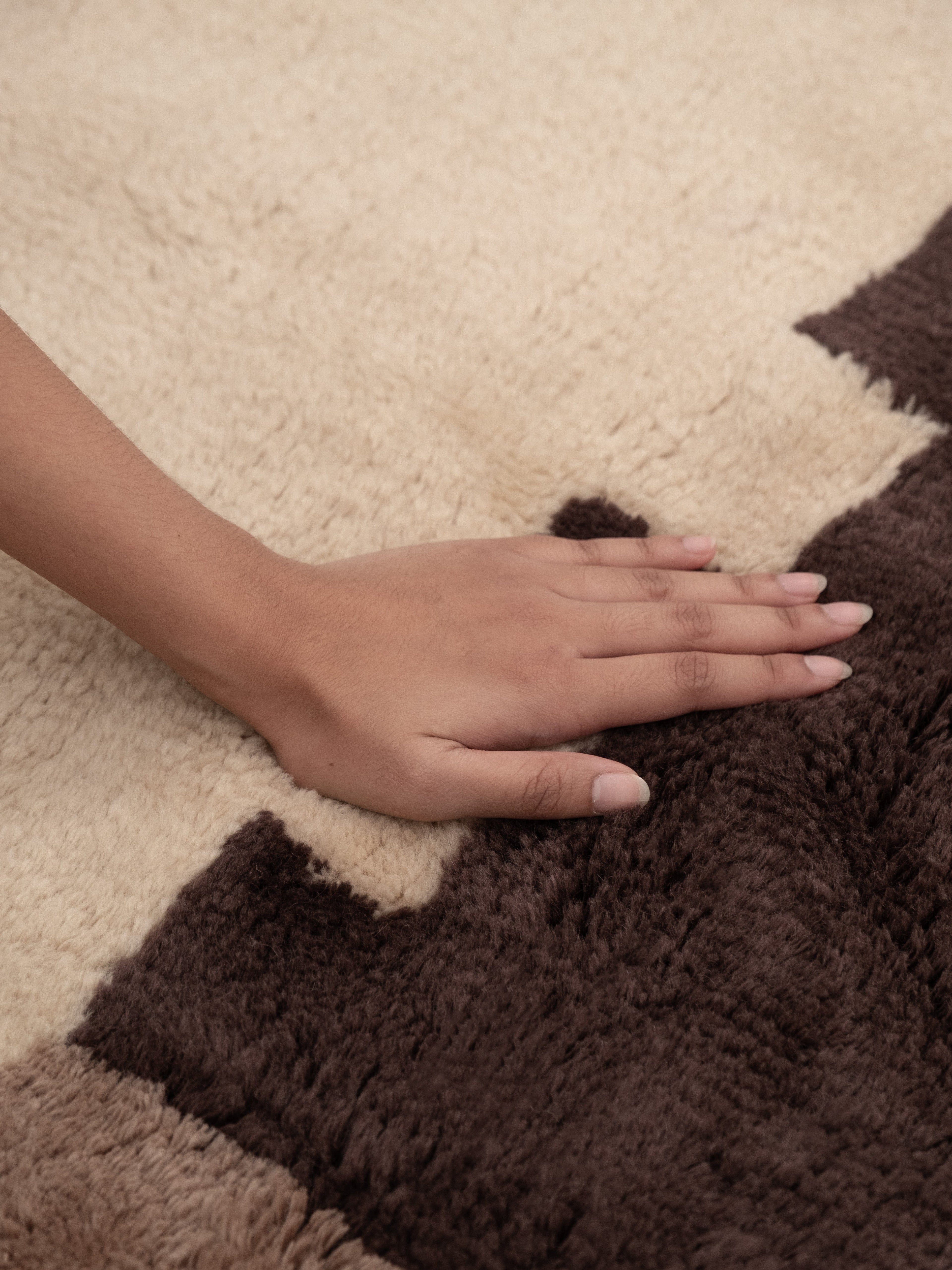 Quoin Brown Washable Wool Fine Cut Pile Rug
