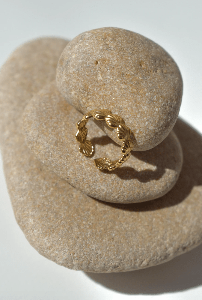 Amelia Ring