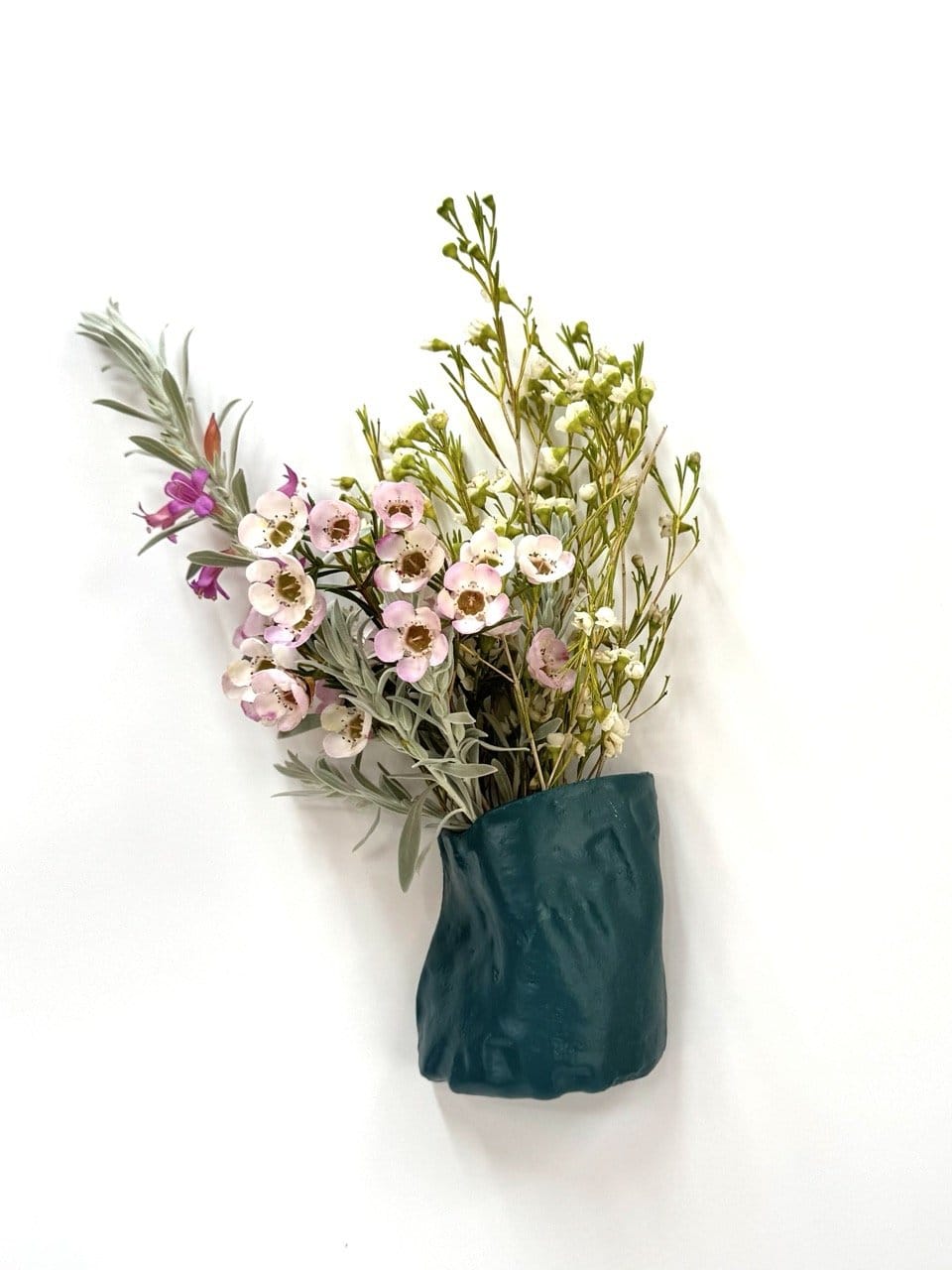Short Crush Wall Vase 'Matt Oriental'
