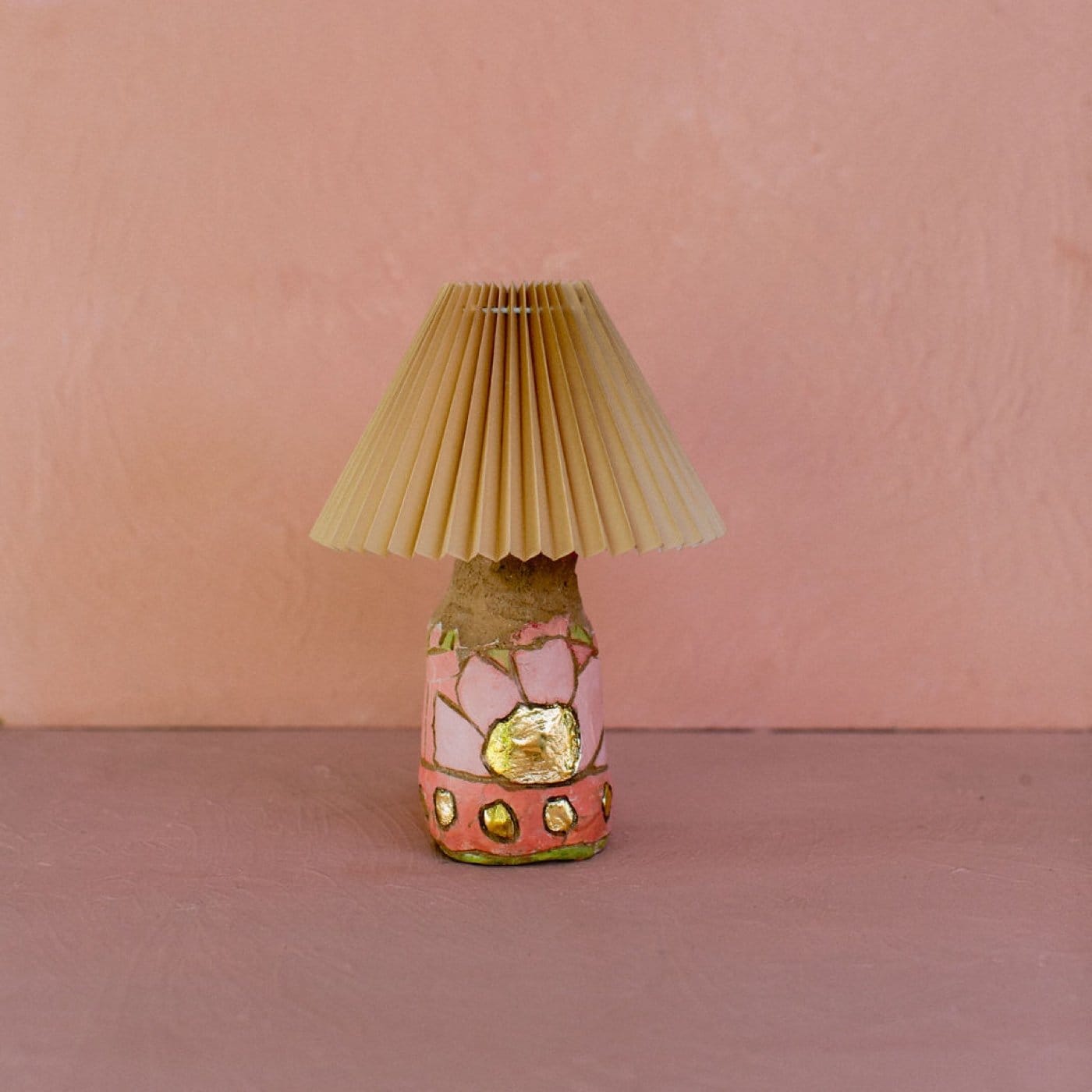 Lamp With Shade (24 X 35 Cm)