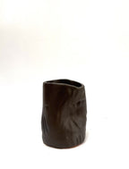 Short Crush Vase 'Matt Dark Brown'