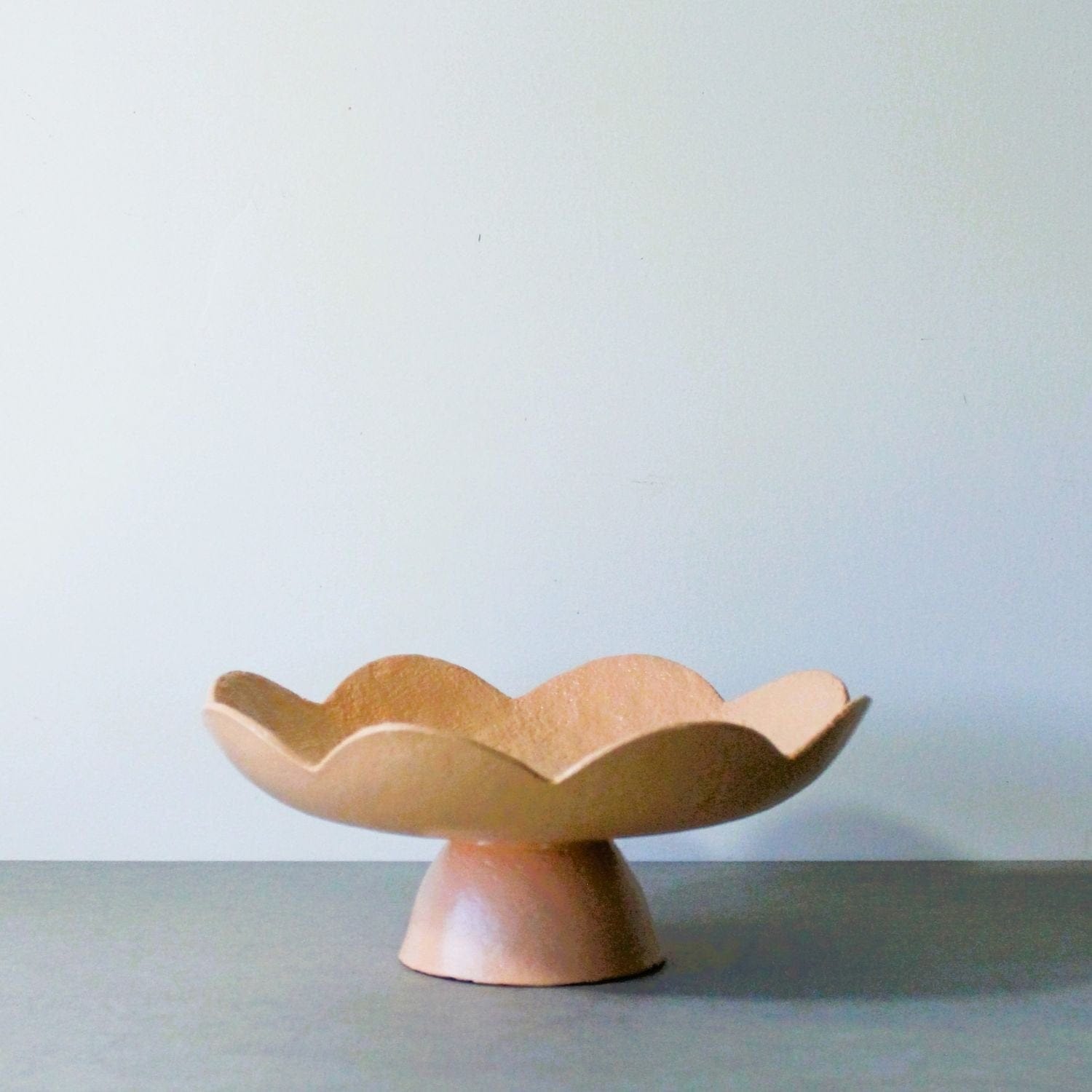 Scalloped Pedestal Bowl - Apricot