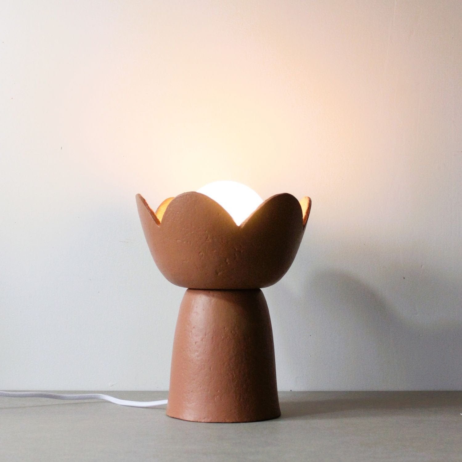Lotus Table Lamp - Mocha