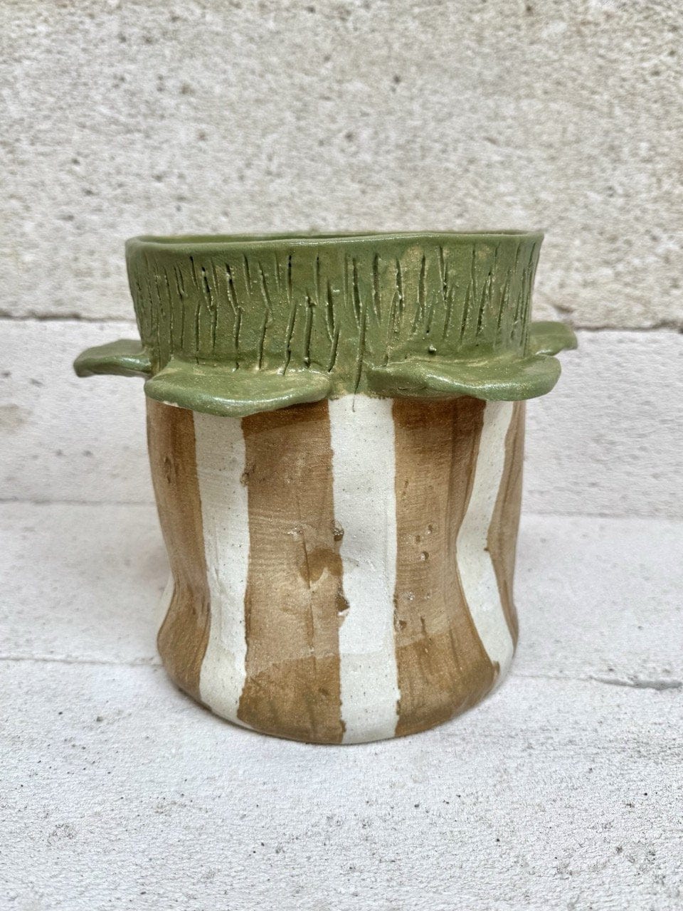 Ice / Flower Bucket - 'Olive Apple'
