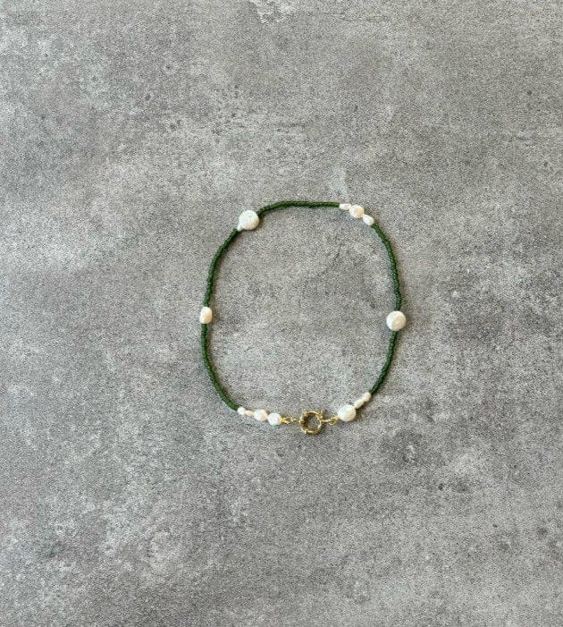 07. Lily & May Necklace