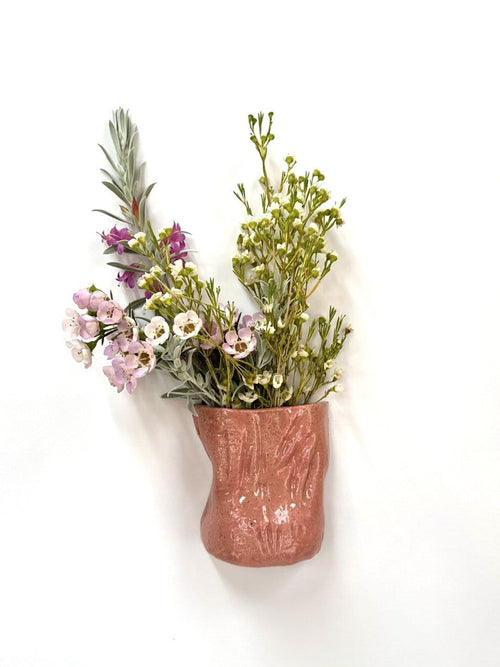 Short Crush Wall Vase 'Pink'