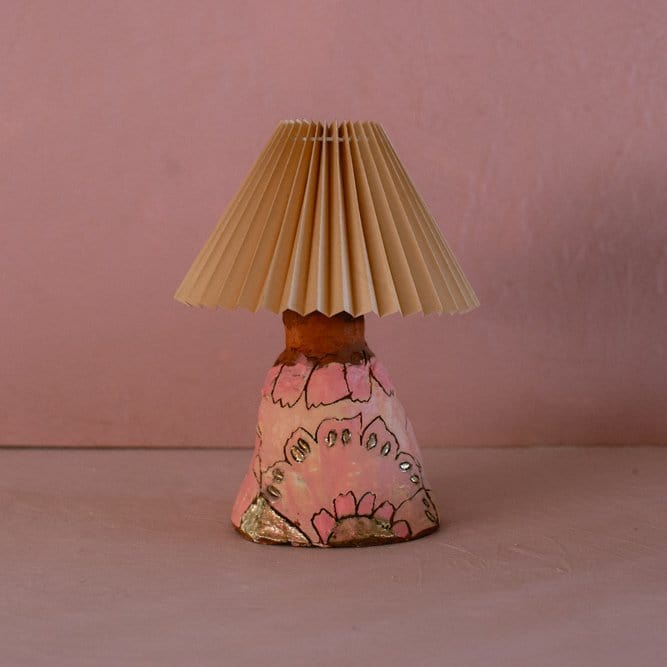 Lamp With Shade (24 X 36 Cm)