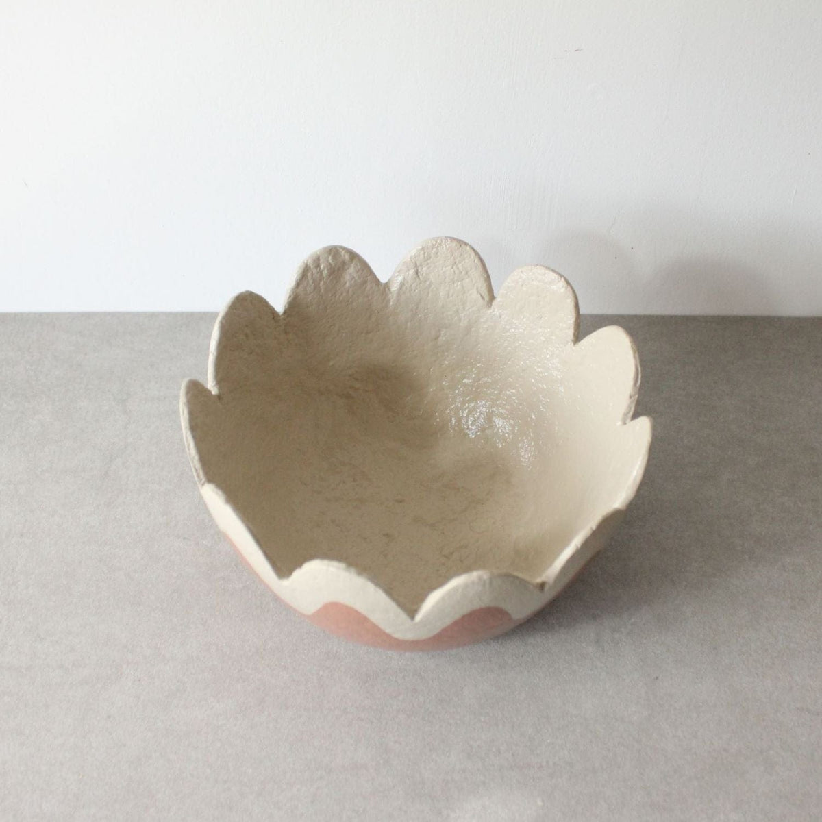 Scalloped Bowl - Latte / Tan