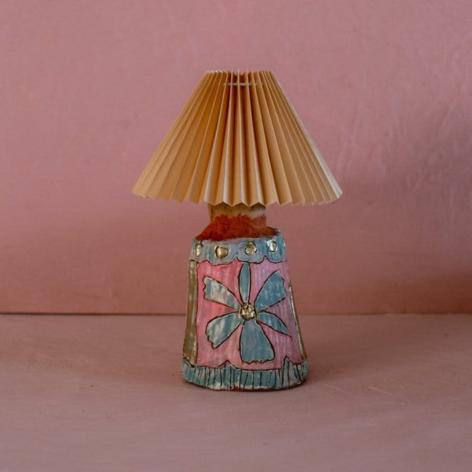 Lamp With Shade (24 X 36 Cm)