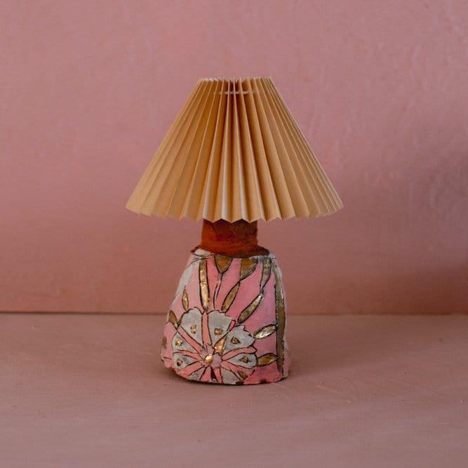 Lamp With Shade (24 X 34 Cm)