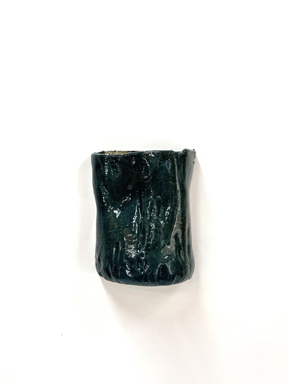 Short Crush Wall Vase 'Oriental'