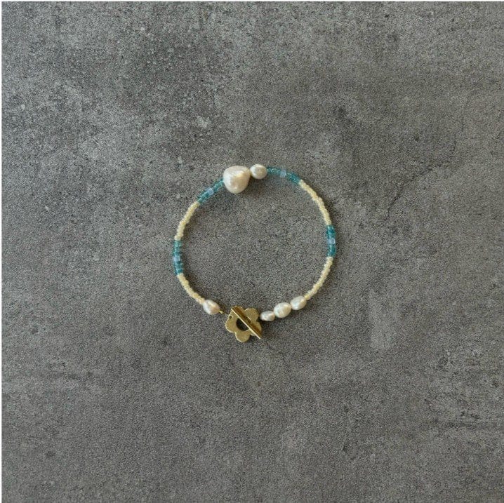 02. Lily And May Bracelet