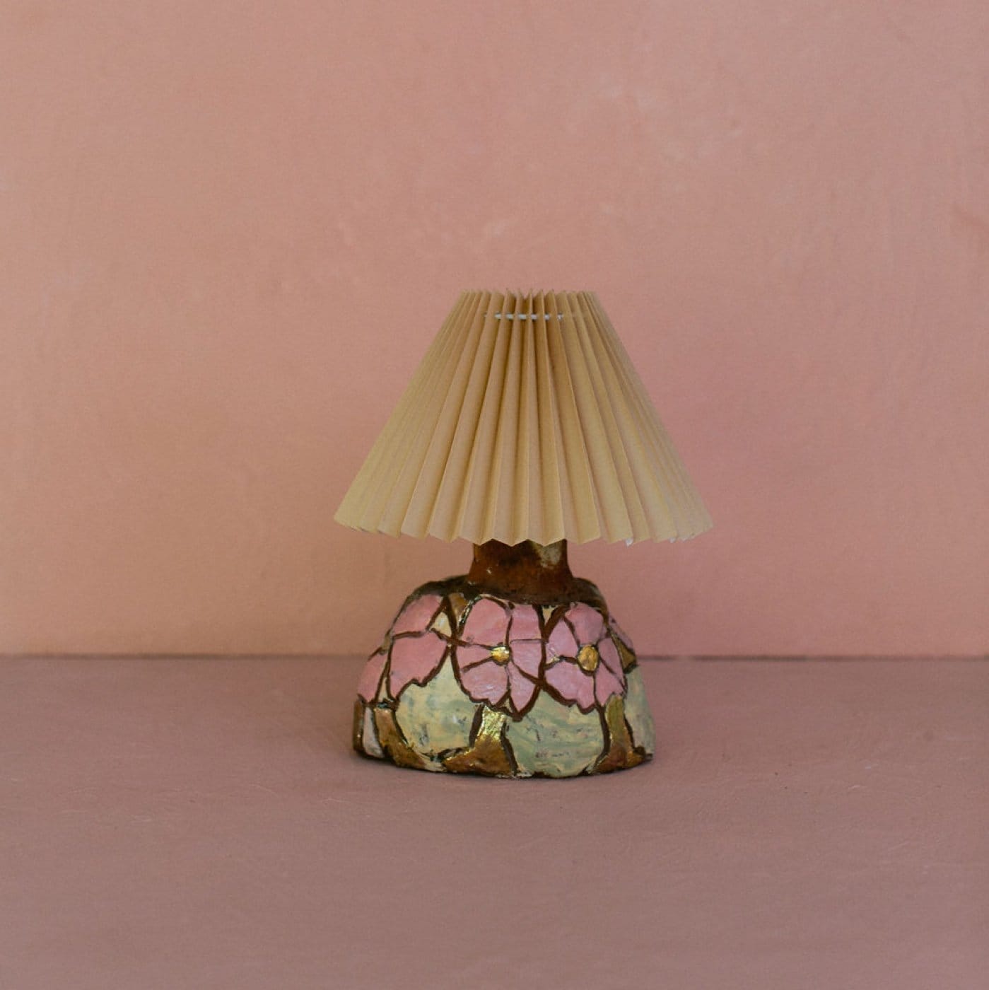 Lamp With Shade (24 X 34 Cm)