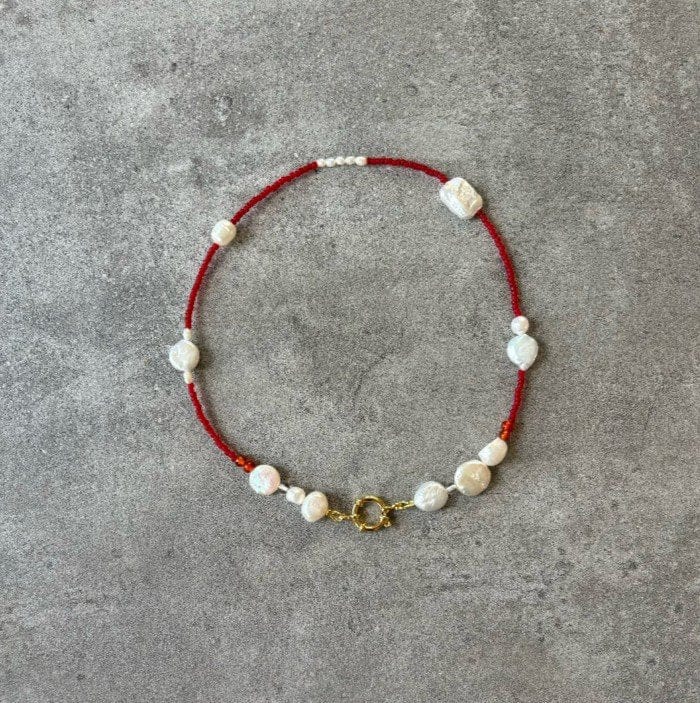 15. Lily & May Necklace