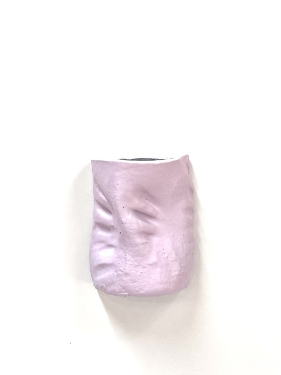 Short Crush Wall Vase 'Matt Lilac'