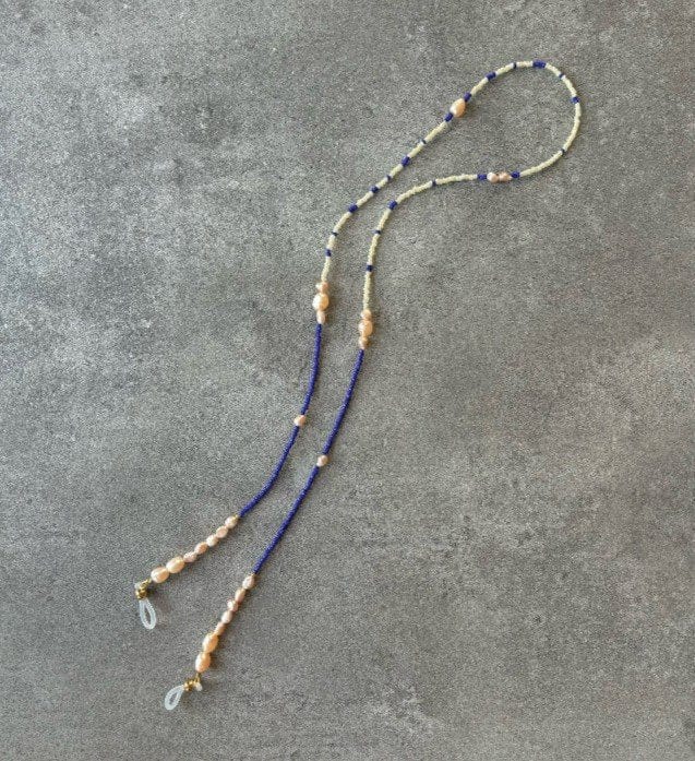 29. Lily & May Sunglass Chain