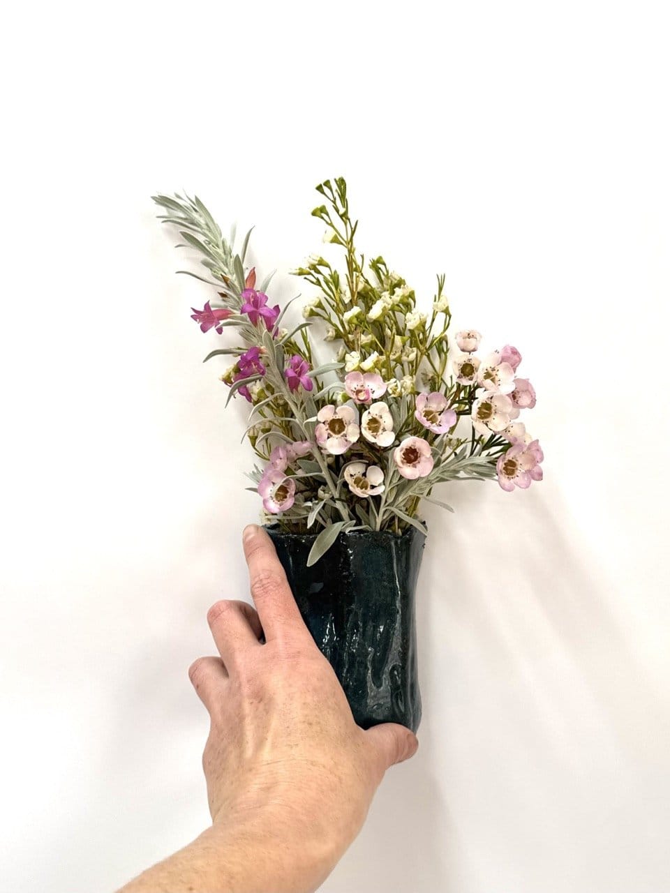 Short Crush Wall Vase 'Pink'