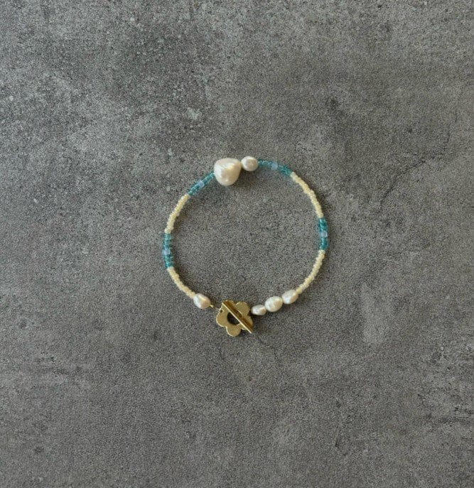 03. Lily And May Bracelet