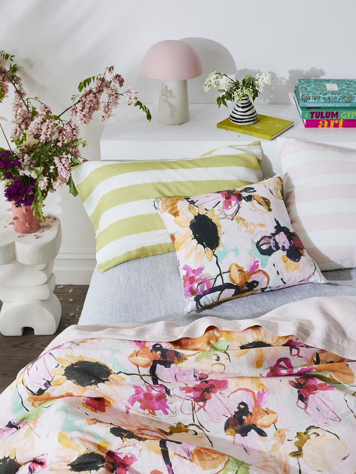 Tangle – Art Cushion